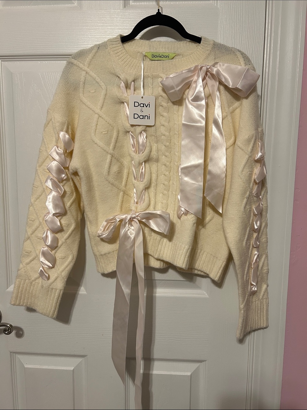 DAVI & DANI Cream Cable-Knit Sweater with Satin Ribbon Bows